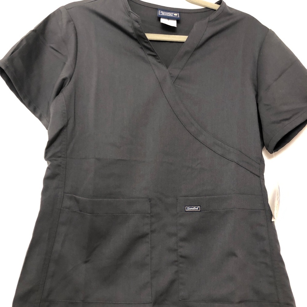 Scrubs NWT